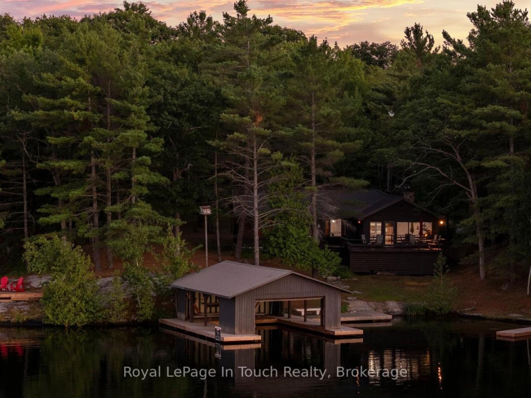 211 PICKEREL POINT ROAD, 