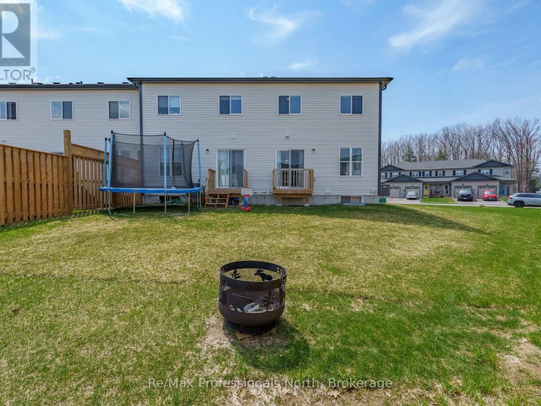 160 DAFFODIL COURT, 