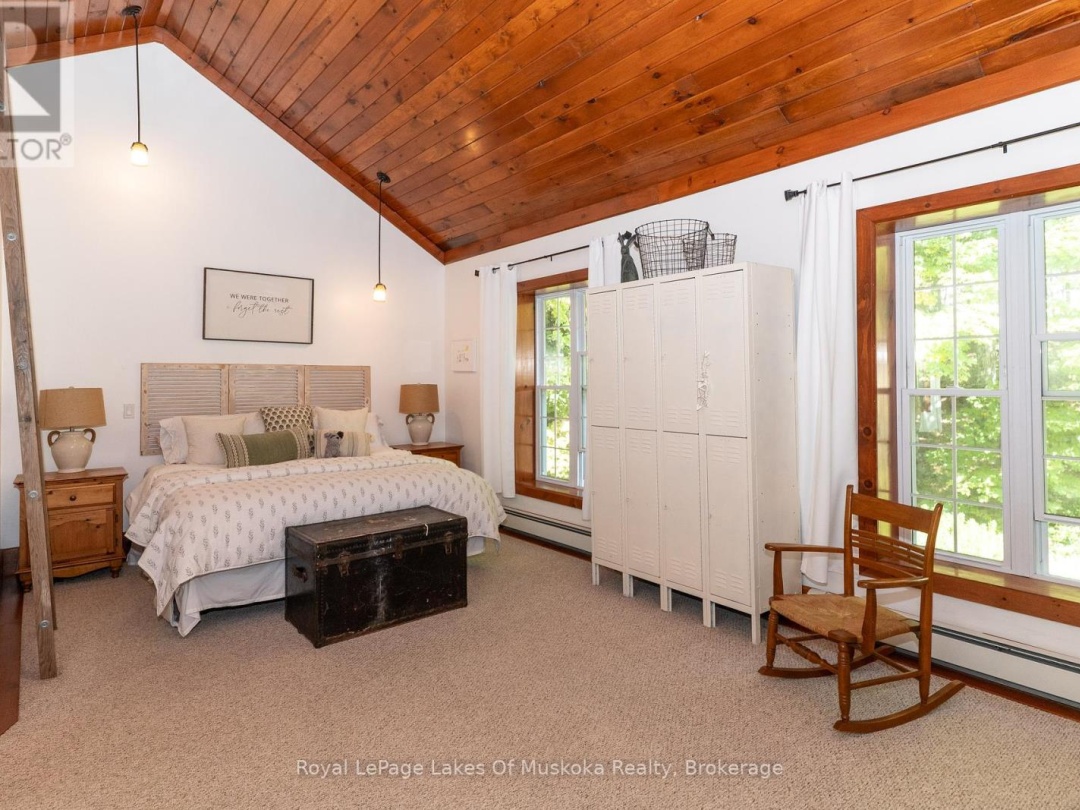 1080 WALKERS GLENN CRESCENT, 