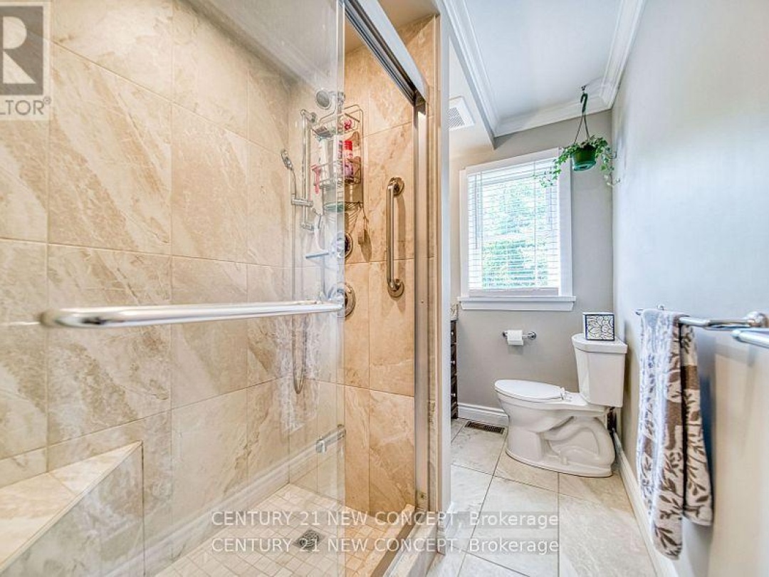 51 FITTONS ROAD E, 
