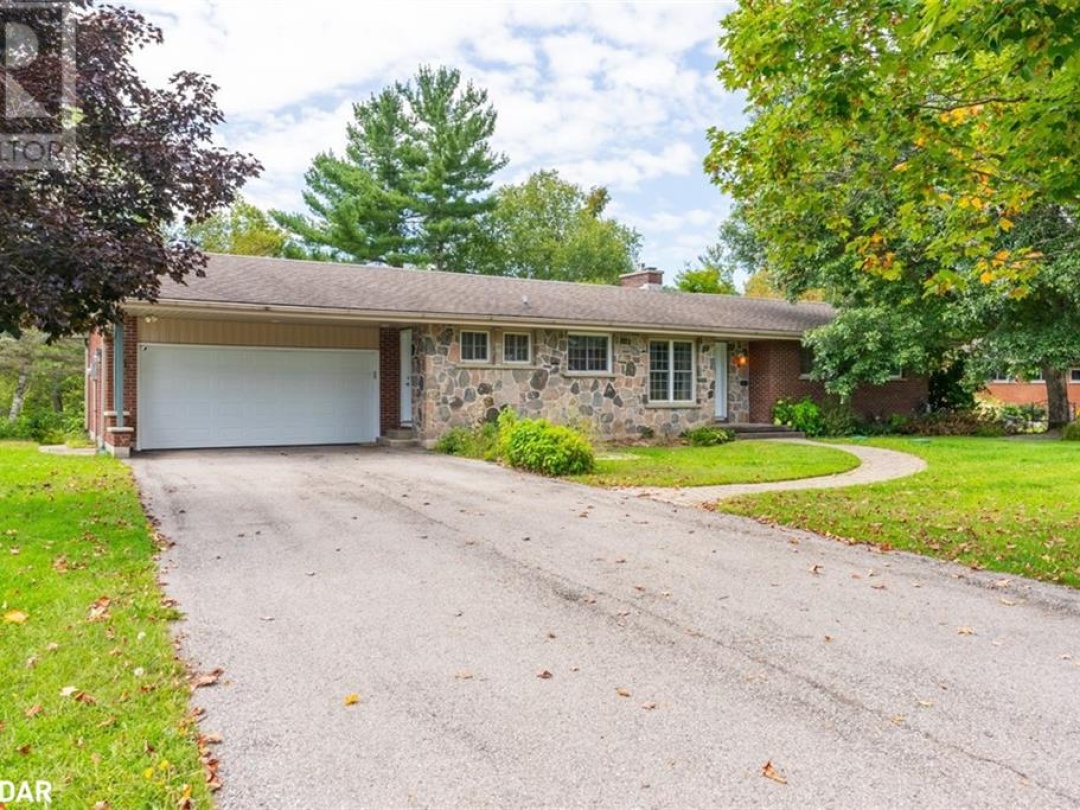 443 By Lock Acres Road, Muskoka River