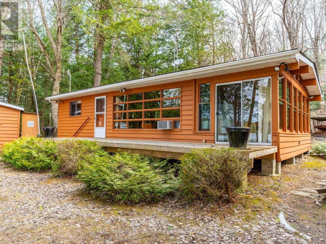 1189 Marathon Drive, Canning Lake