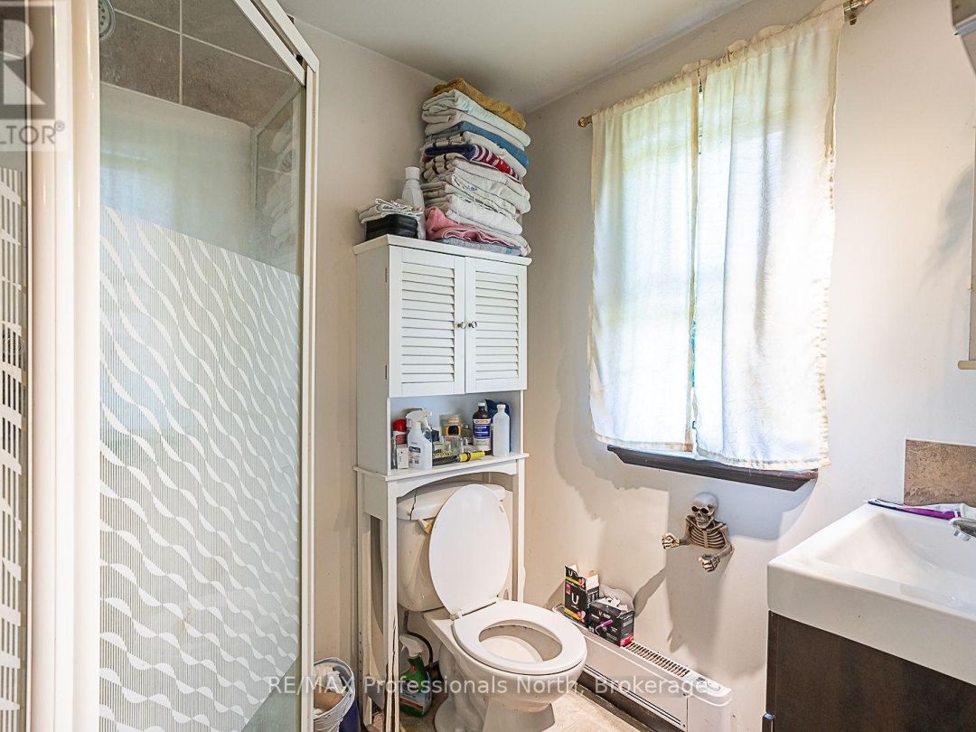 1063 RAVINE ROAD, 