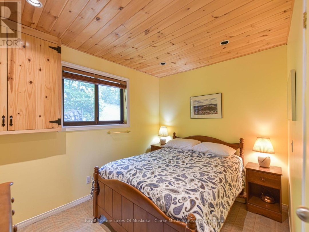 3946 East Shore Road, Gloucester Pool