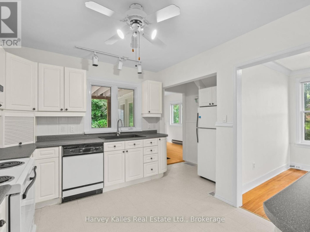 16 MANOMINEE STREET, 