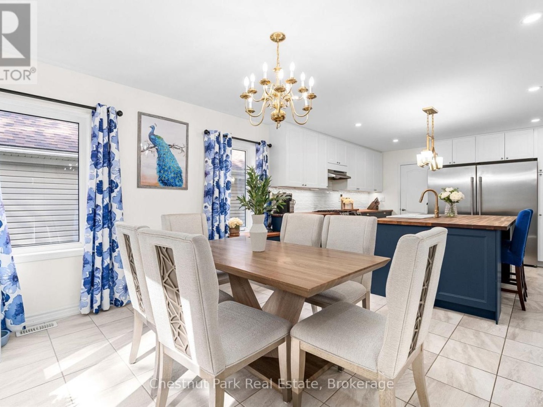 17 WINDSONG CRESCENT, 