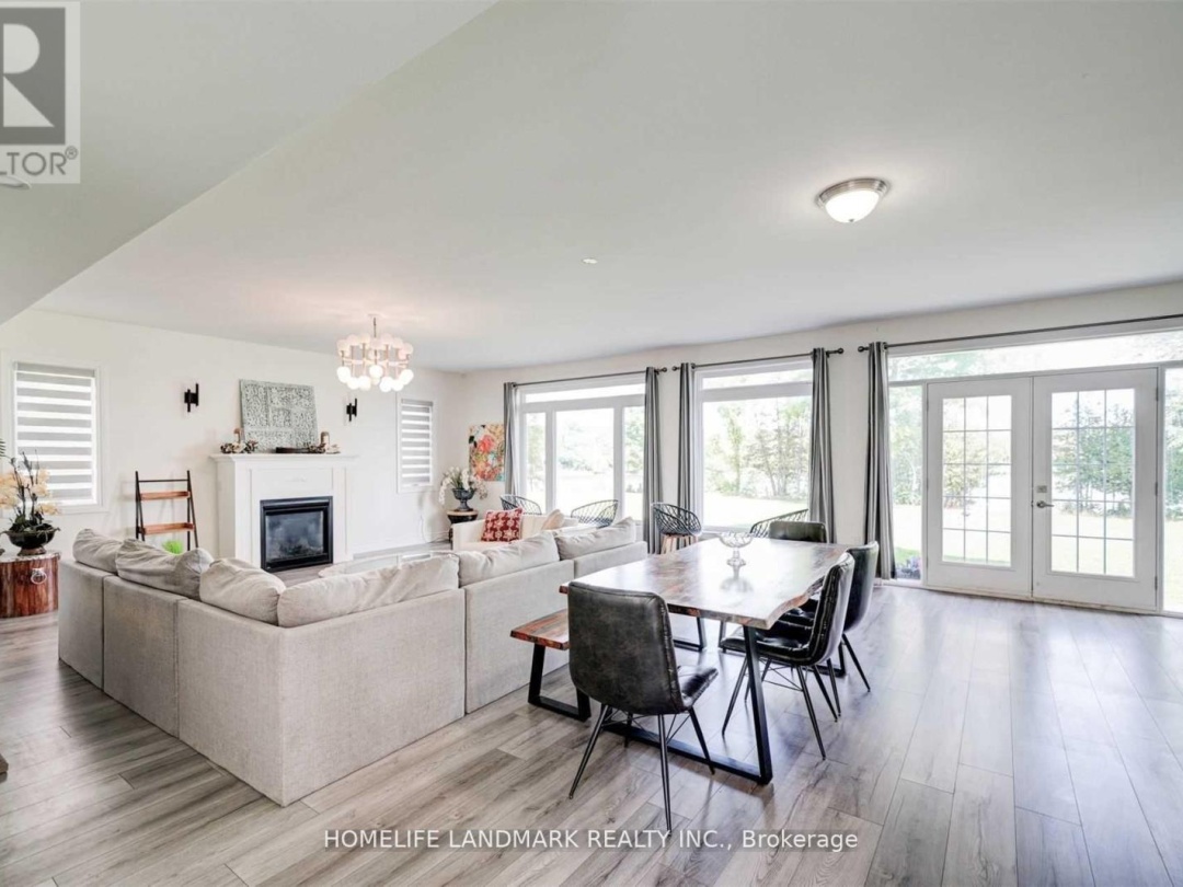 5 Rosy Beach Court, St John Lake