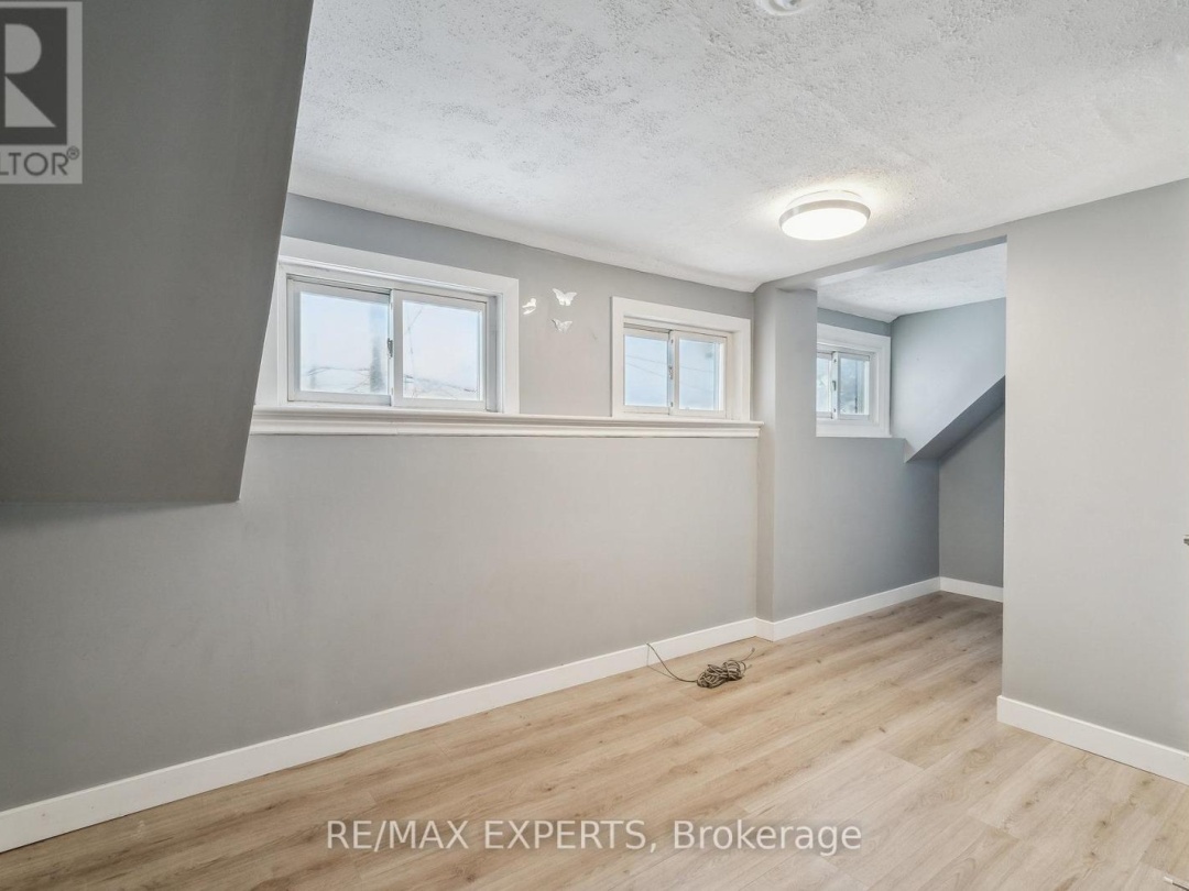 282 Gill Street, Orillia