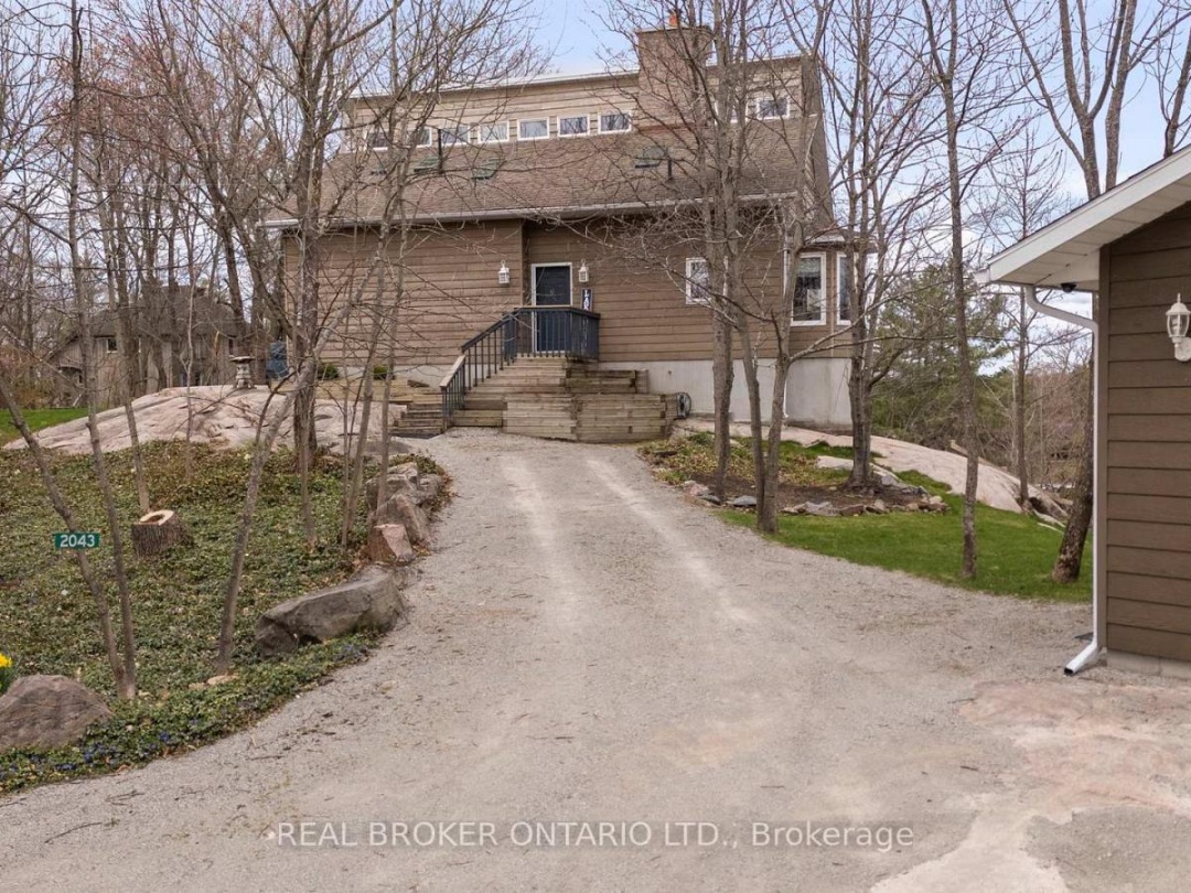 2043 Beman Point Lane, Gloucester Pool