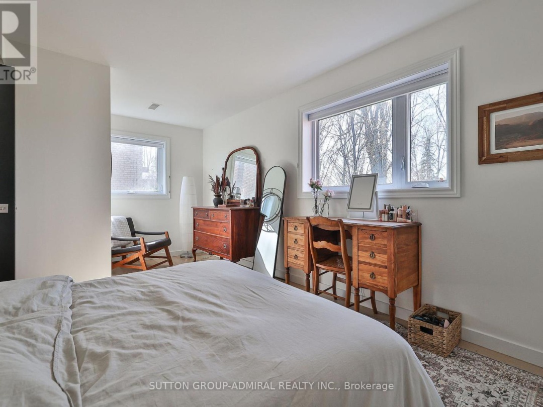 112 BAYSHORE DRIVE, Lake Simcoe
