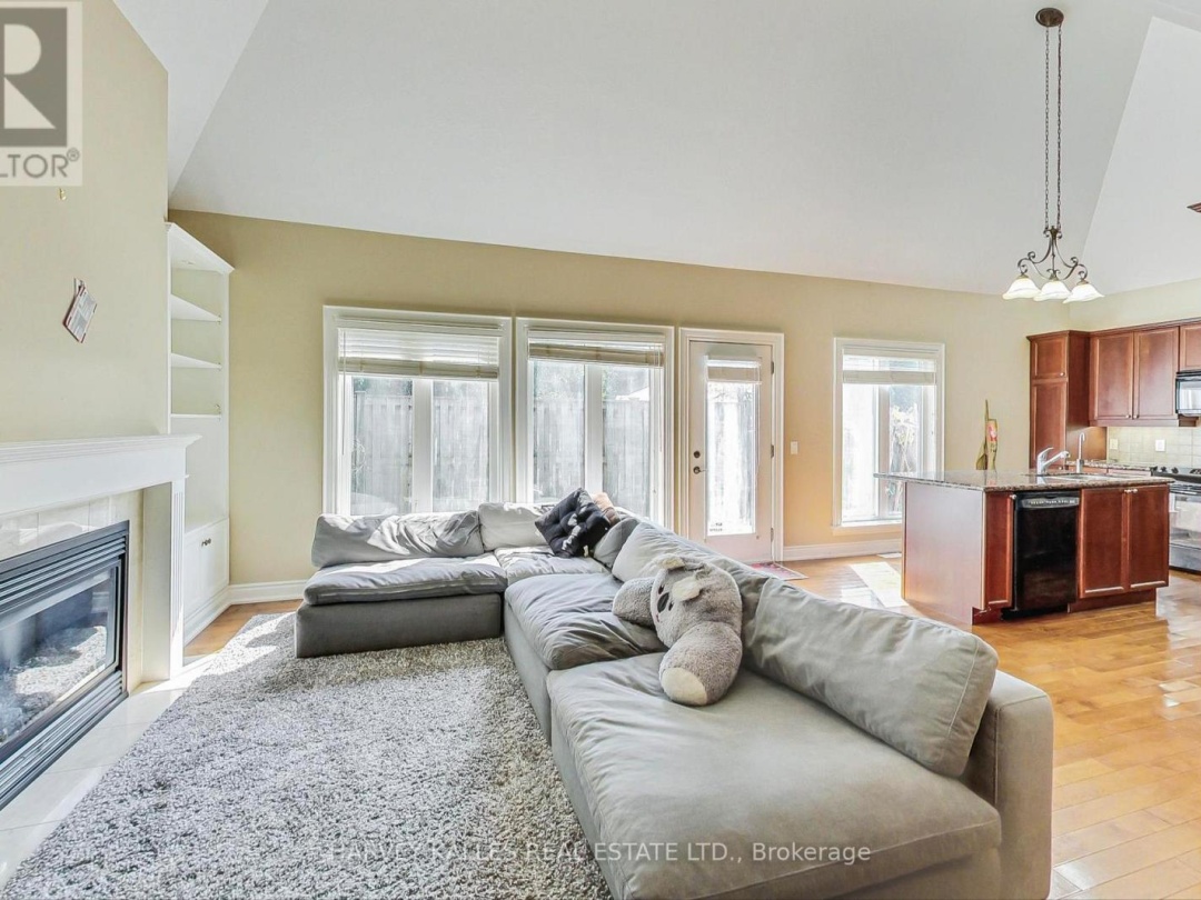 22 5 Invermara Court, Lake Simcoe