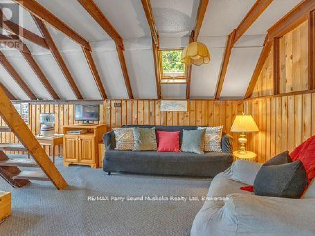 124 HEALEY LAKE WATER, Healey Lake