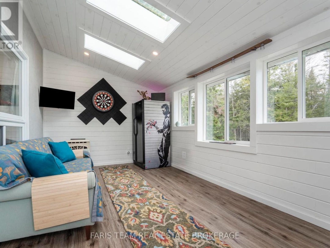 83 KING ROAD, 