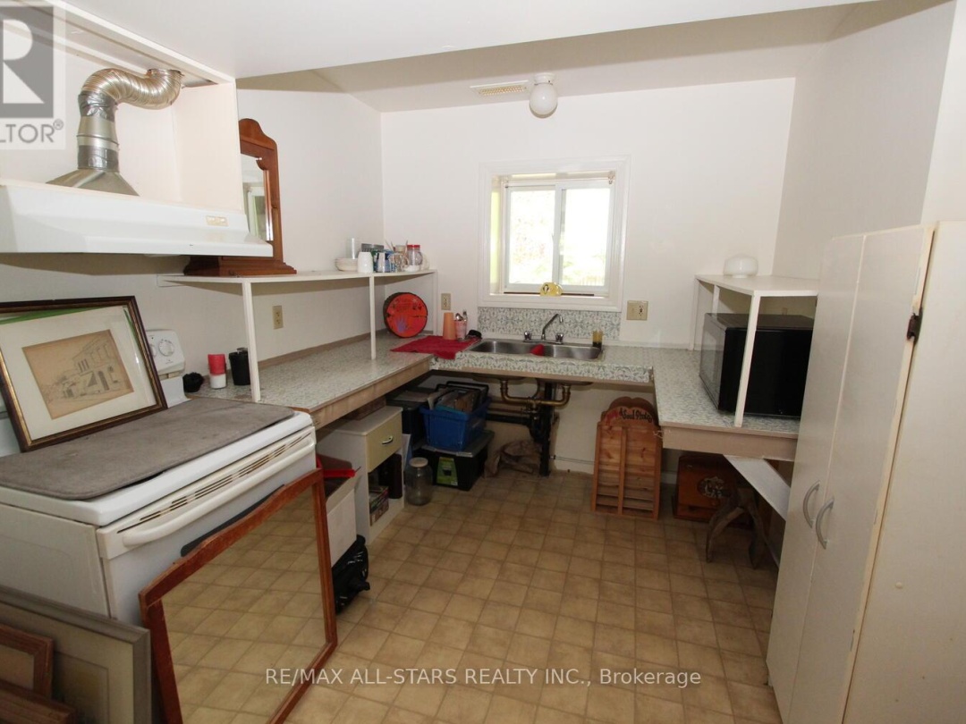 33 TATES BAY ROAD, 