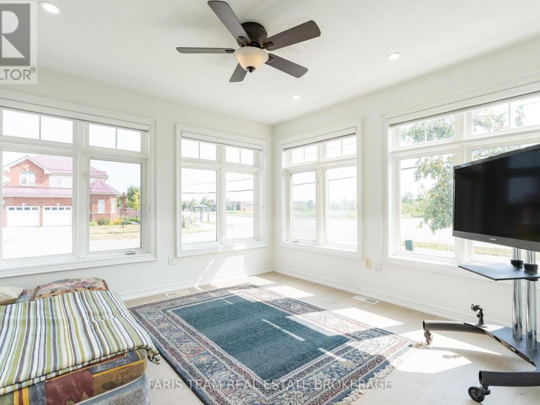 2 VANESSA DRIVE, 