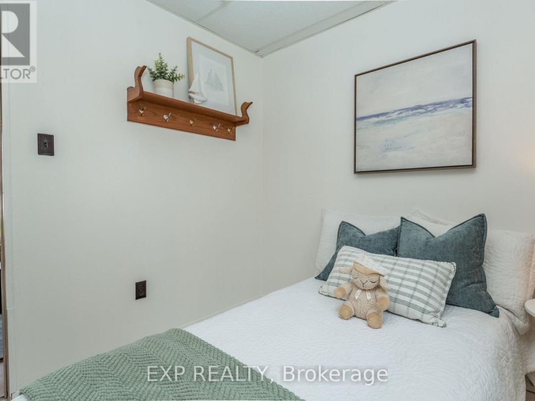 28 PARK LANE, 