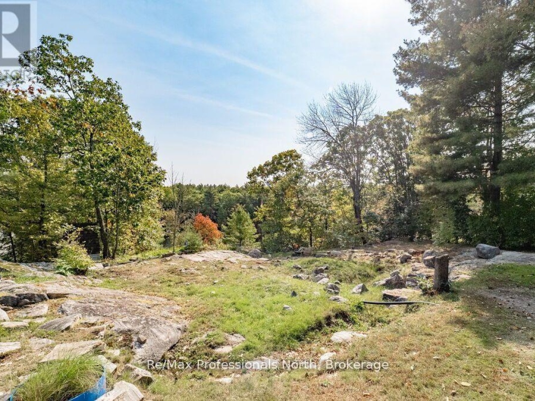 1006 Booth Lane, Pine Lake
