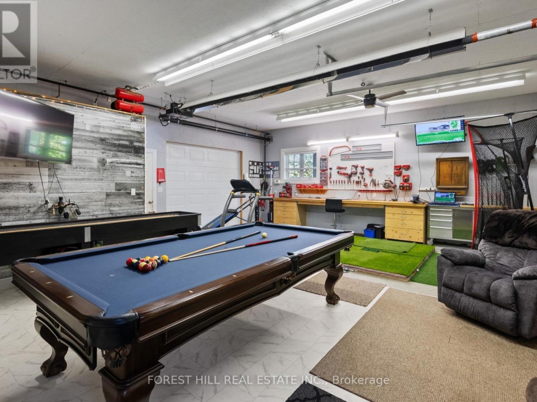 1025 TOWER CRESCENT, 