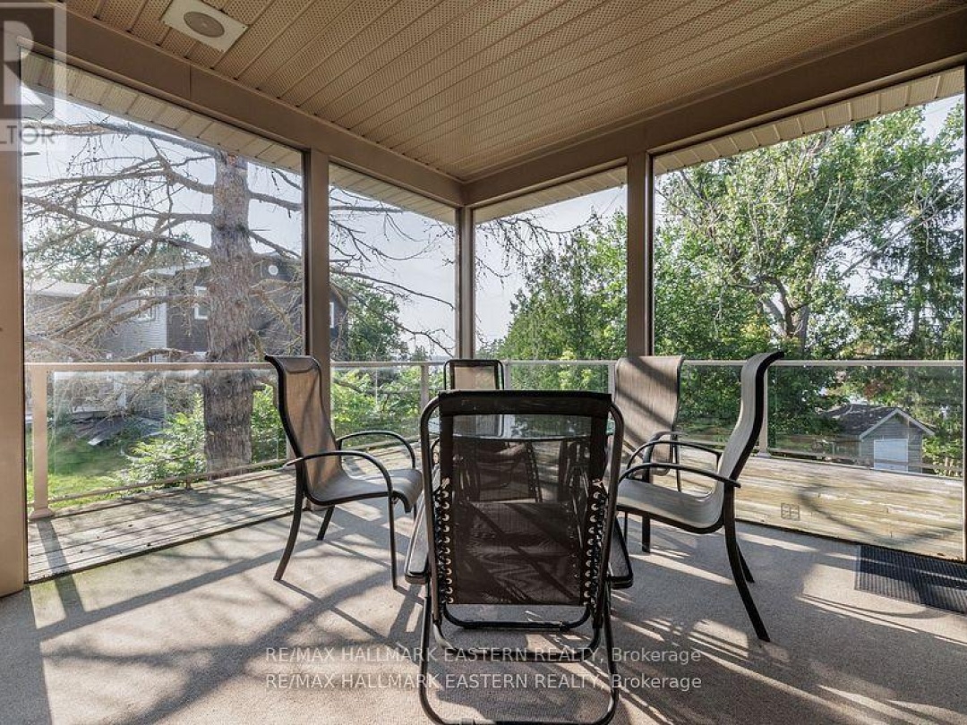 10 EARL KENNEDY ROAD, 