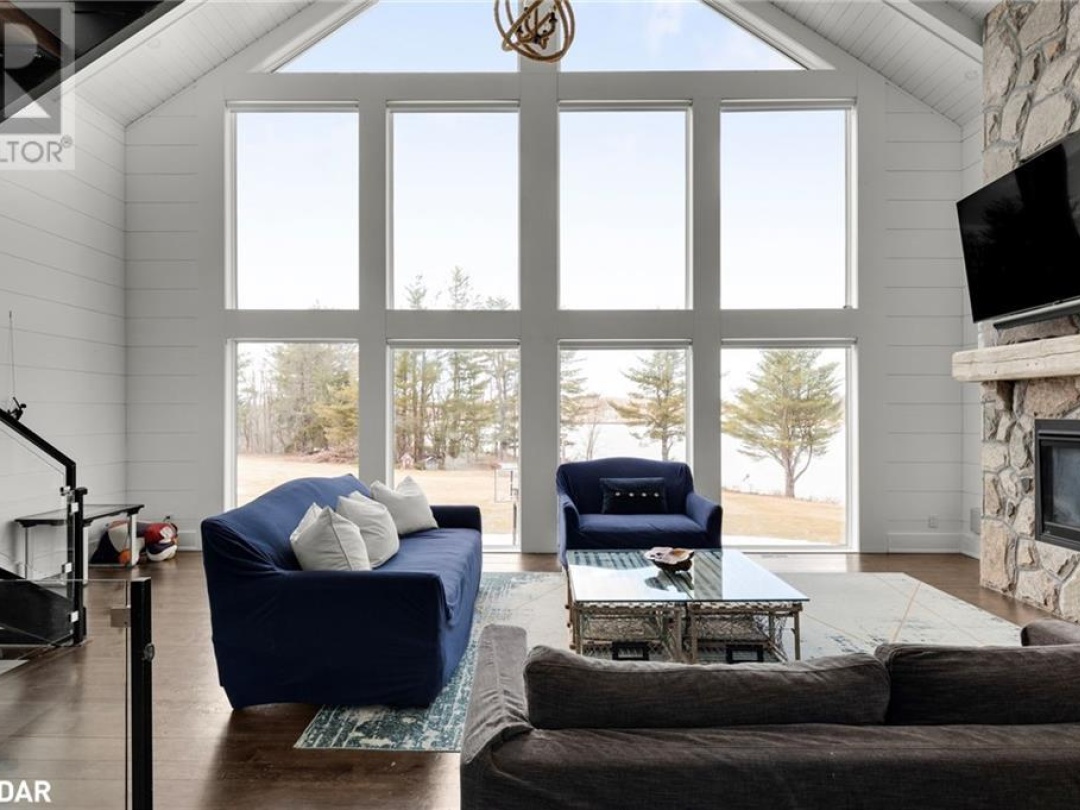 1331 South Monck Drive, Blanchard Lake