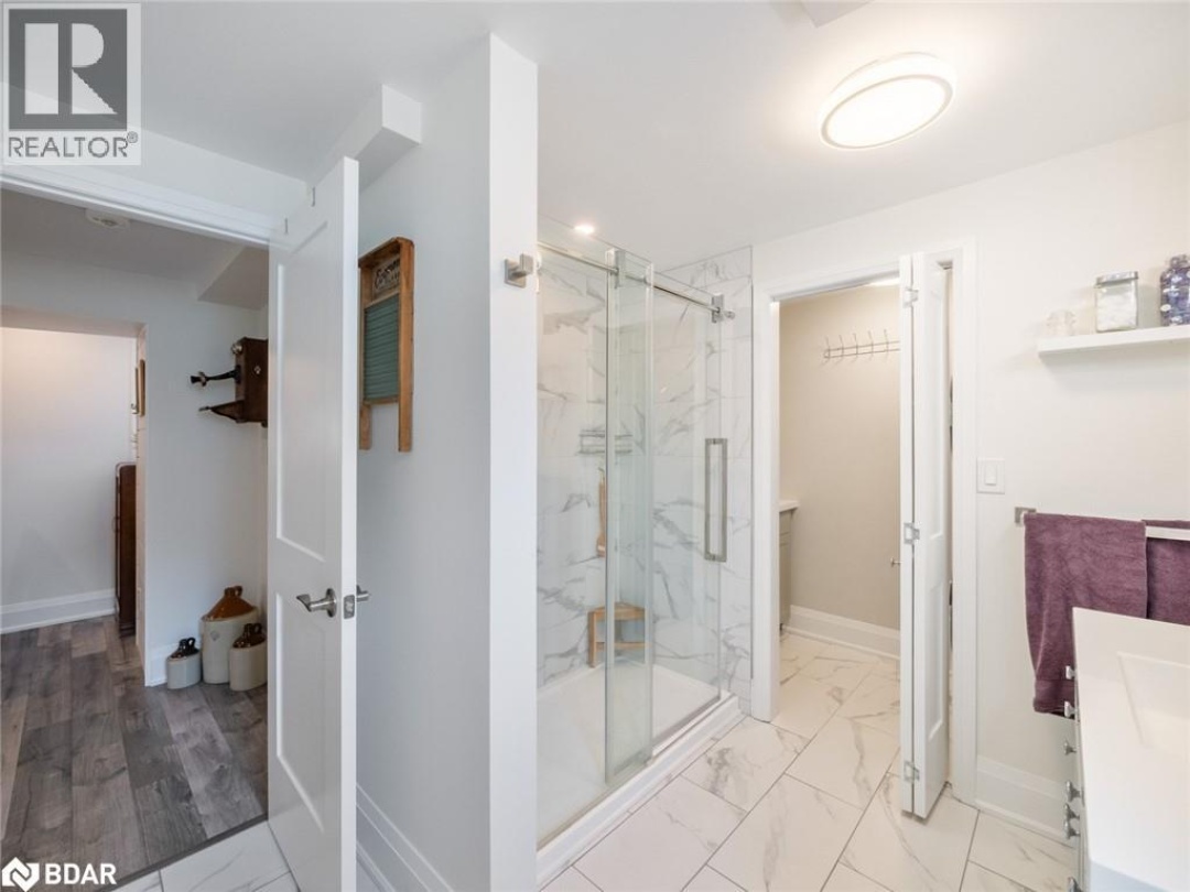 370 HOMEWOOD Avenue, 