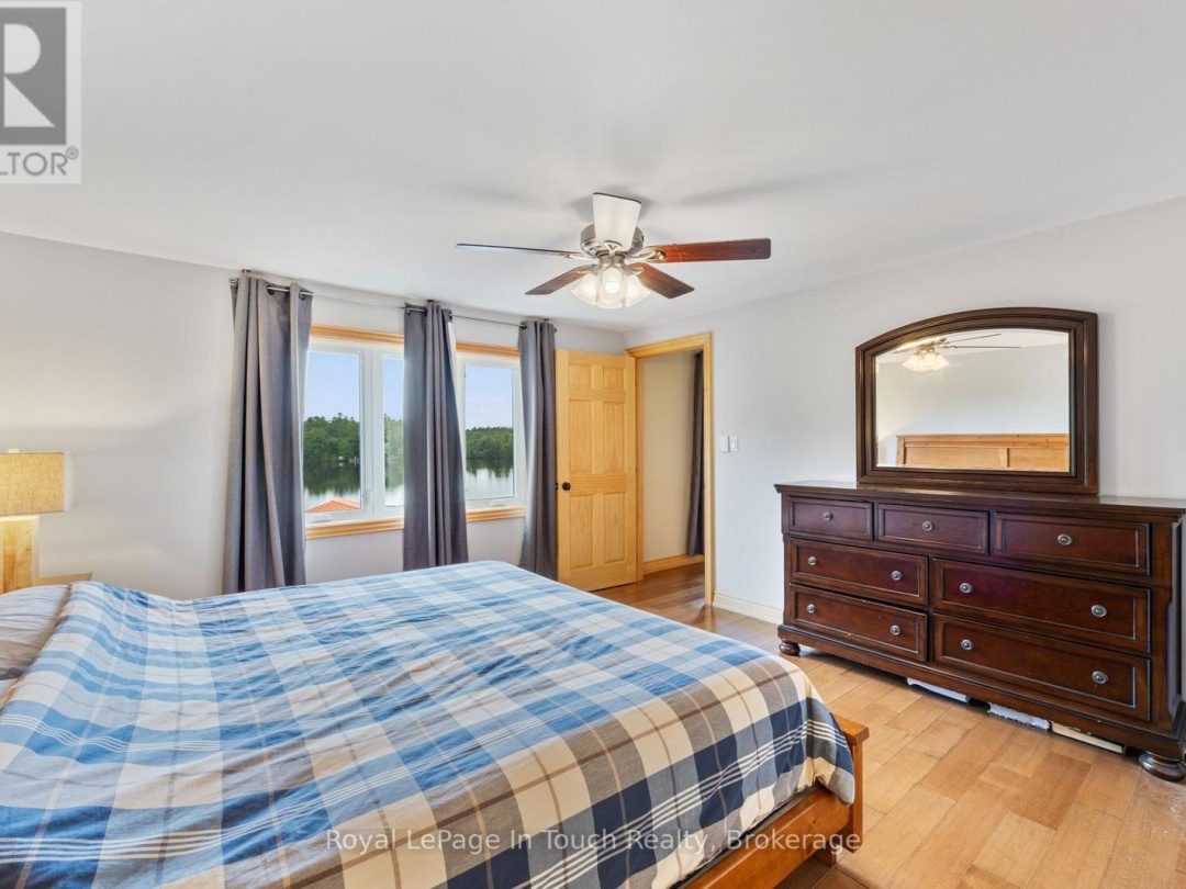 288 Kings Farm Road, Gloucester Pool