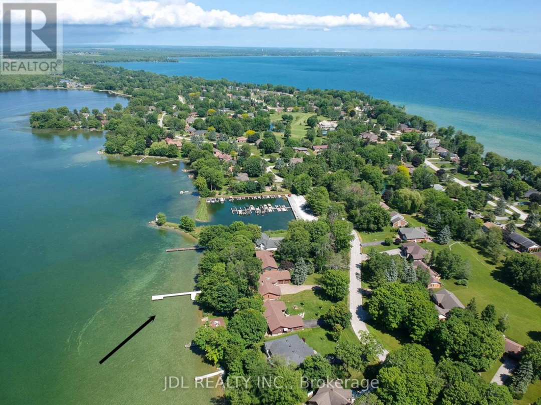 16 Thicketwood Place, Lake Simcoe