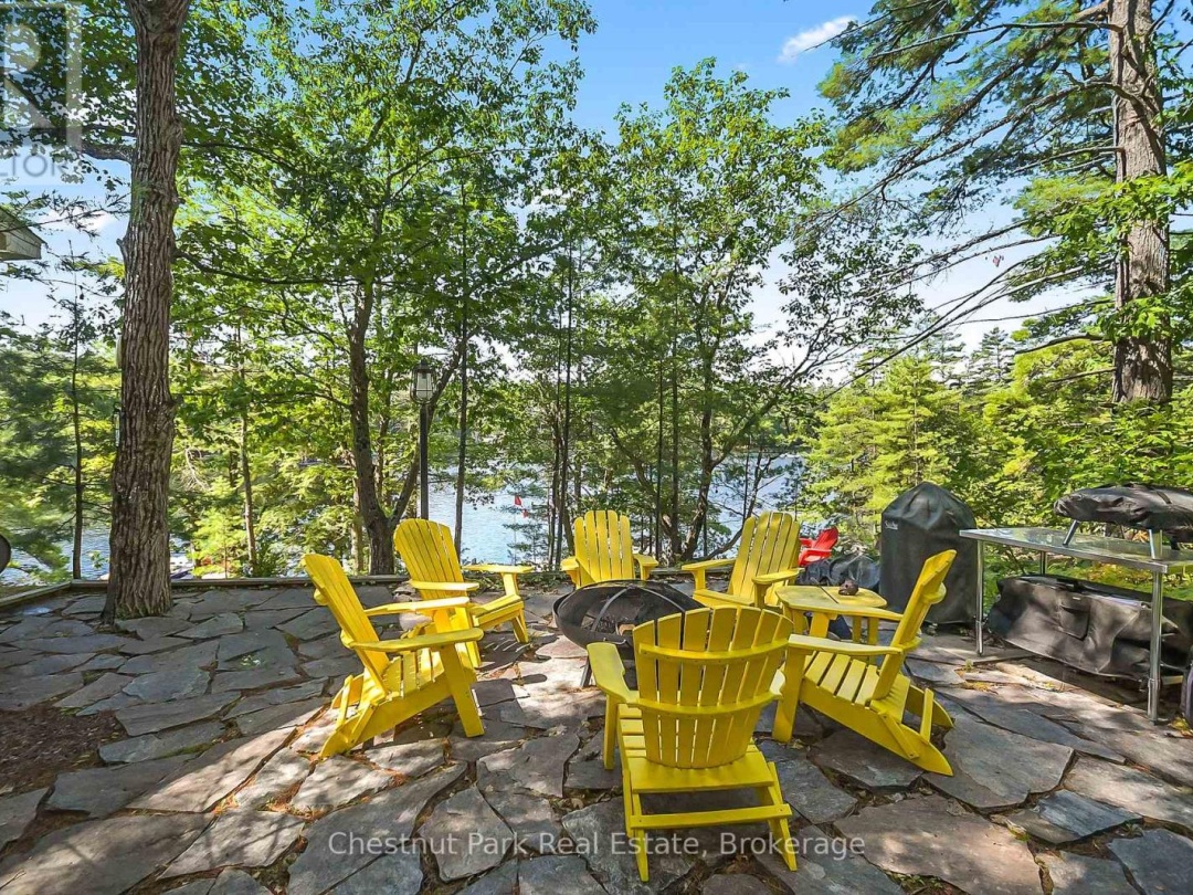 86 TAYLOR ISLAND, 