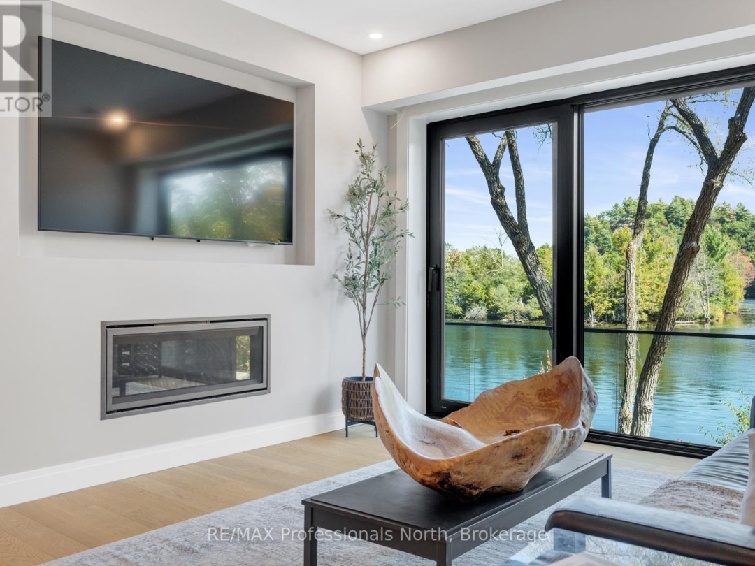 105 - 32 BRUNEL ROAD, Muskoka River