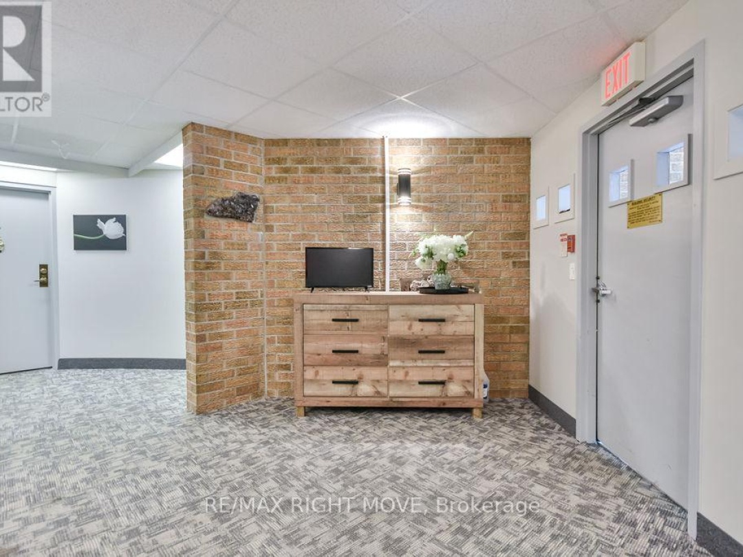 101 - 95 MATCHEDASH STREET N, 