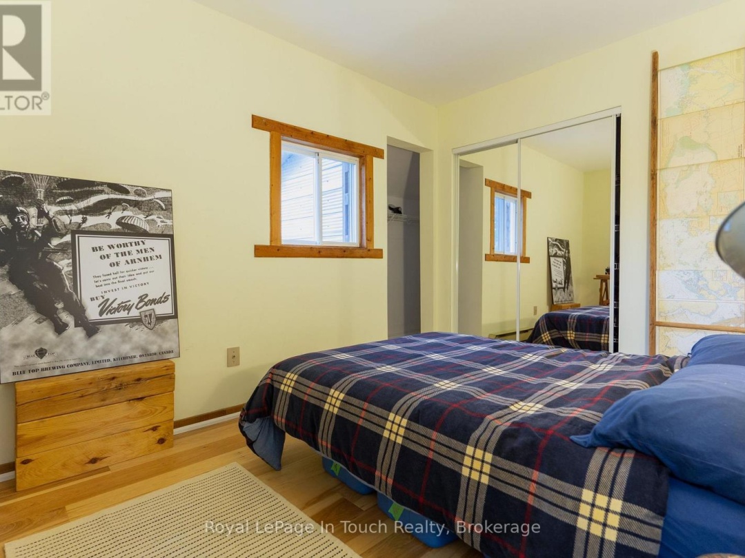 1878 ISLAND 1040, 