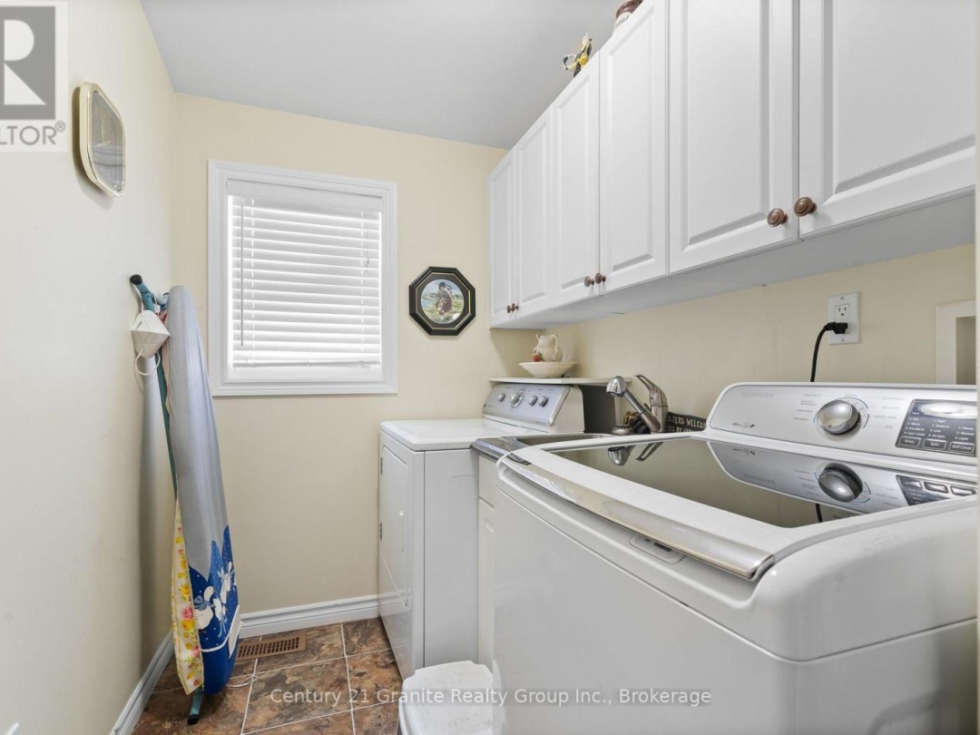 58 CREEKSIDE CIRCLE, 
