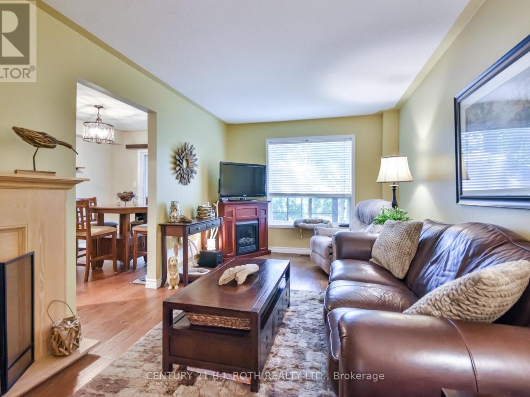 17 VIVIAN LANE, 