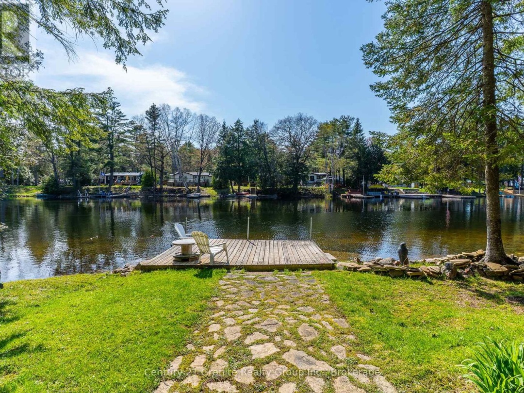 1954 SOUTH BEAVER LAKE LANE, 