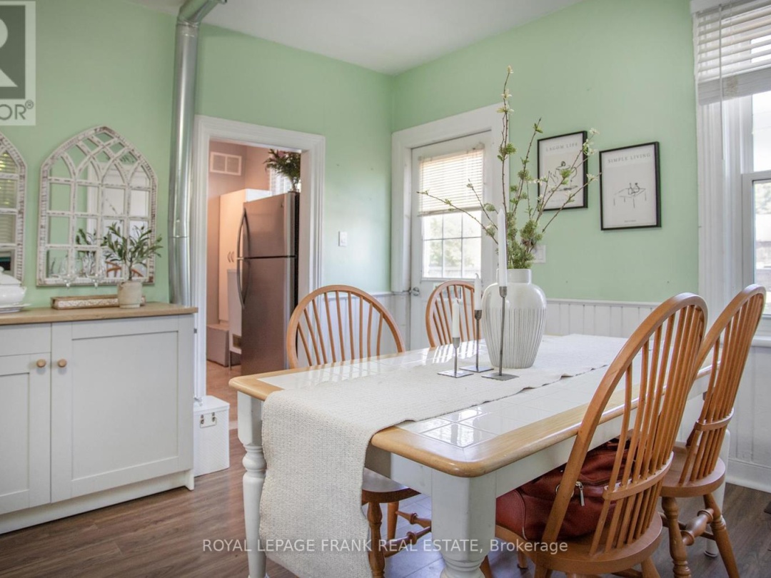 11 WHITESIDE STREET, 