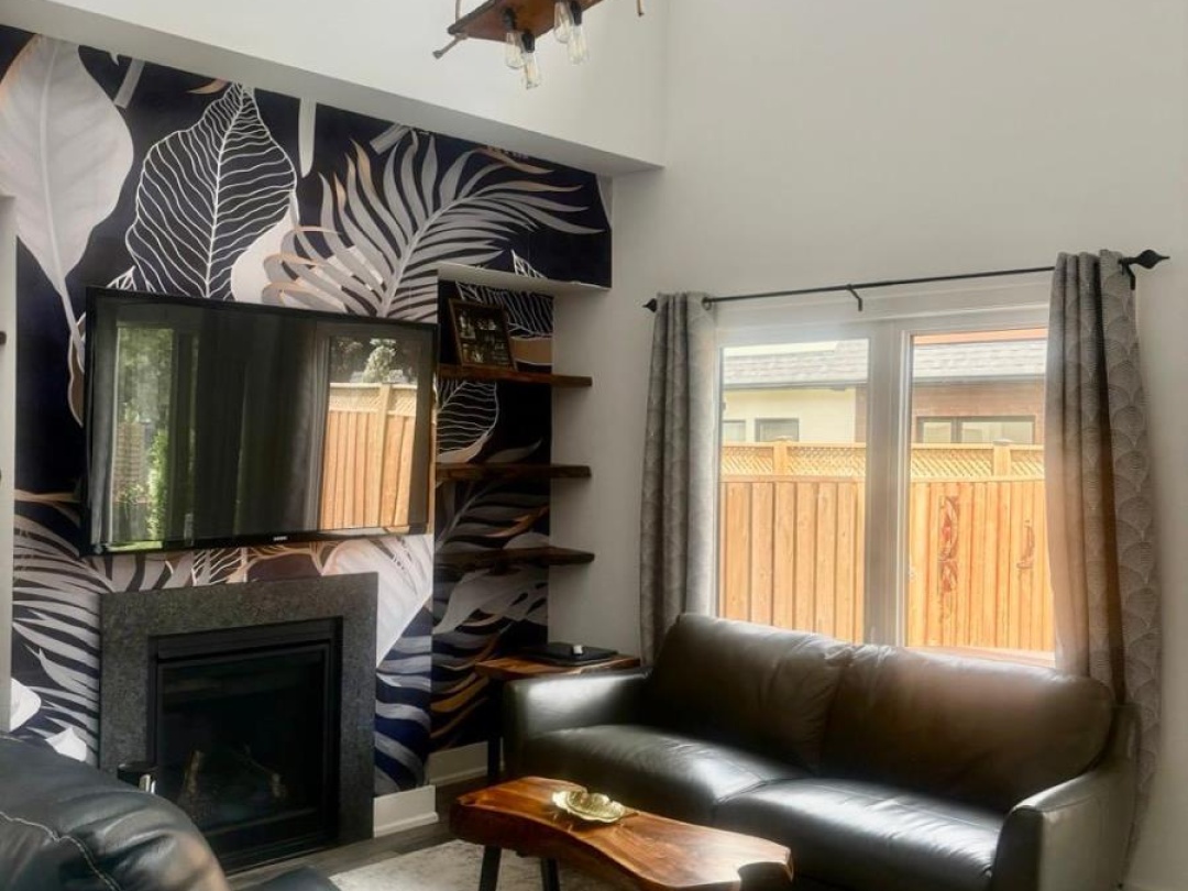 44 RUBY CRESCENT, 