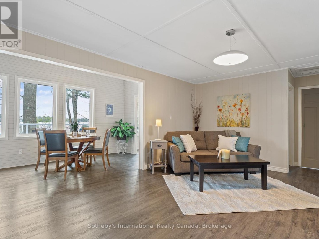 1658 Peninsula Point Road, Sparrow Lake