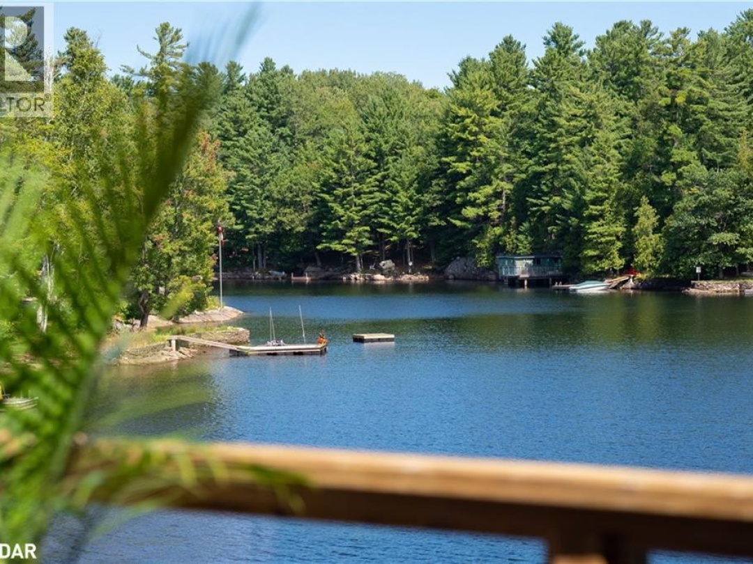 1043 FORTUNES Trail, 