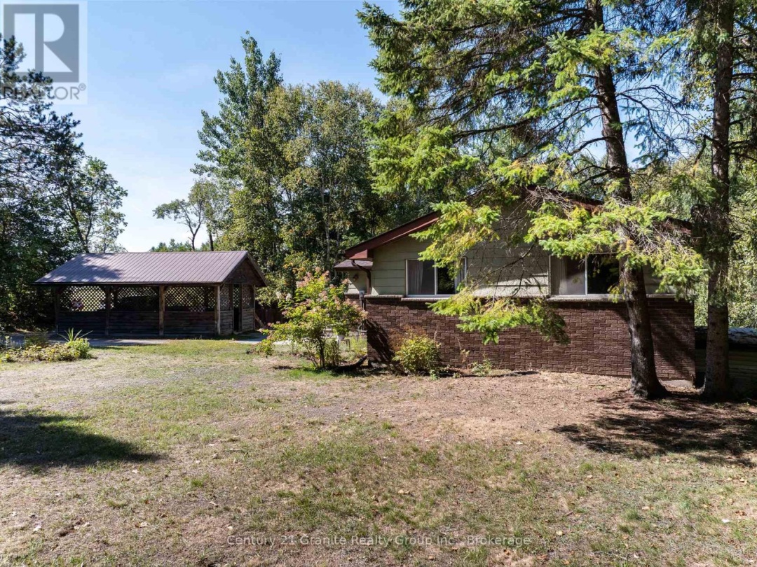733 BOBCAYGEON ROAD, 