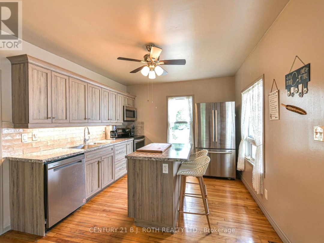 3297 MUSKOKA STREET, 