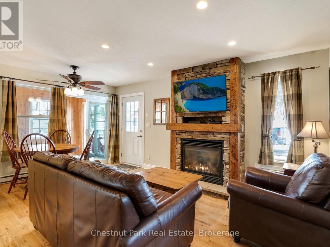 105-10 - 1052 RAT BAY ROAD, Lake of Bays
