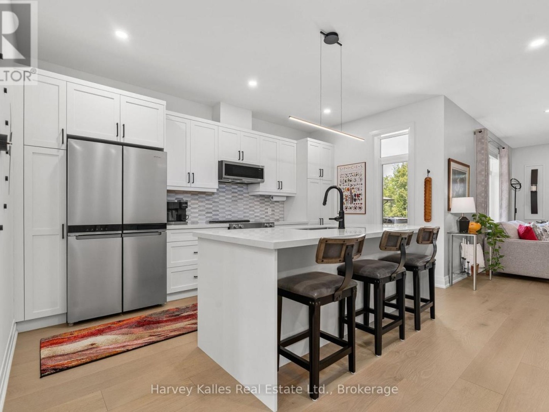 5 BLUE BIRCH LANE, 