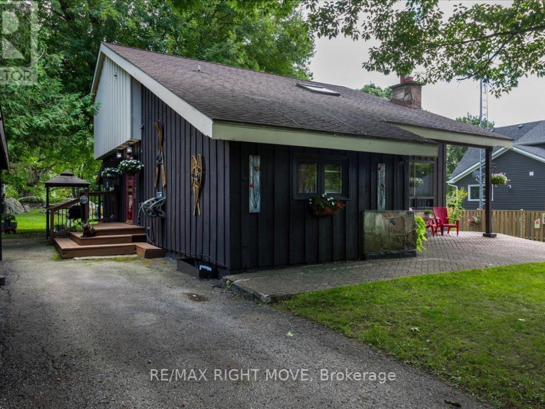 1032 COWBELL LANE, 