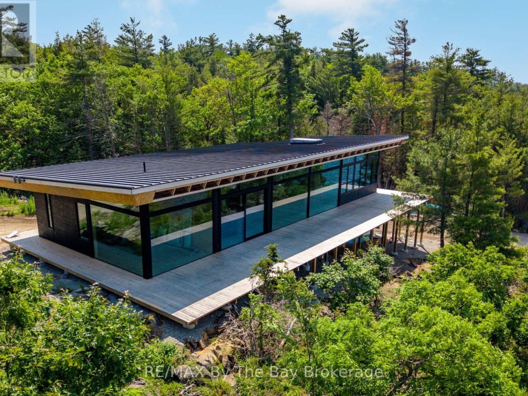 11324 ISLAND 1810/BONE ISLAND, 