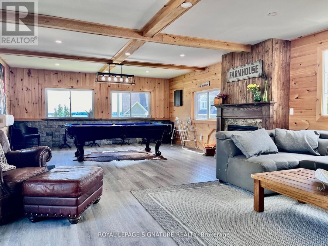 31 BLUE BAY LANE, 