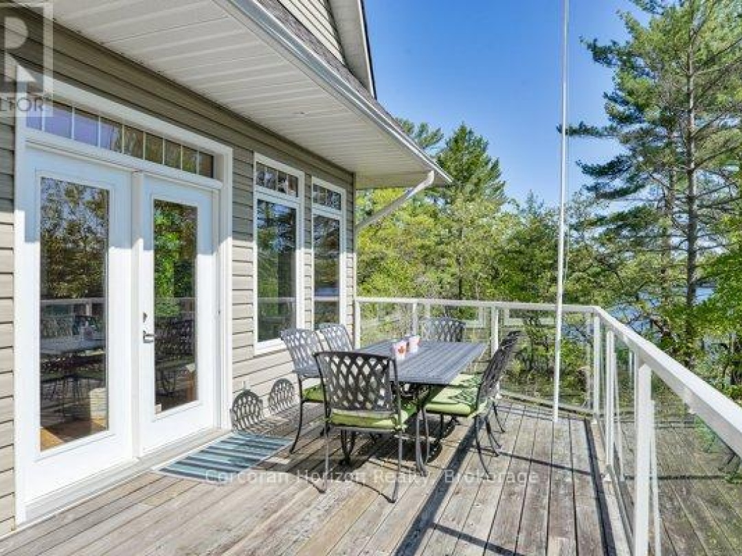 1320 ISLAND 360 ISLAND, 