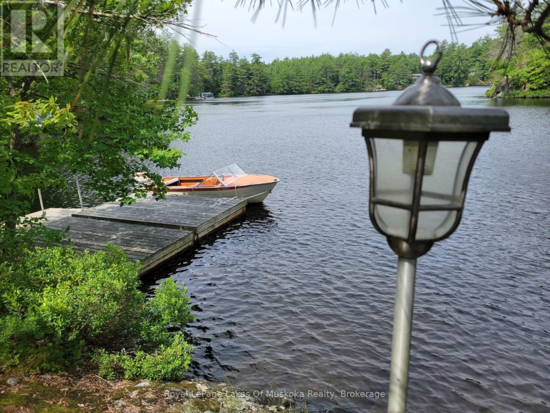998 GULL LAKE, 