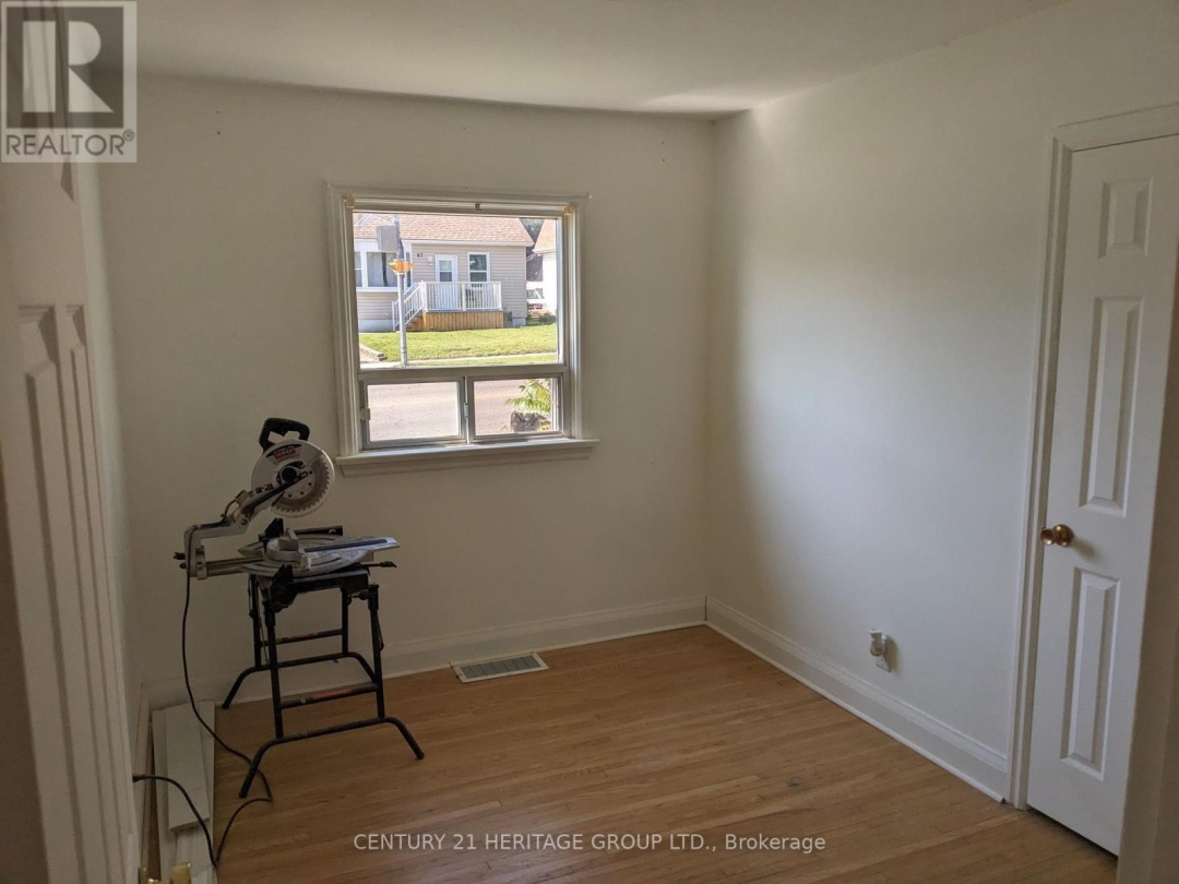 35 ARGYLE AVENUE, 