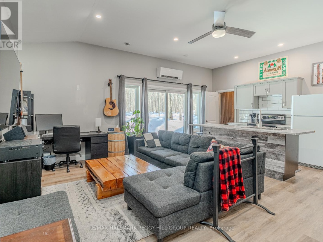 1710 Sandhill Road, Tay