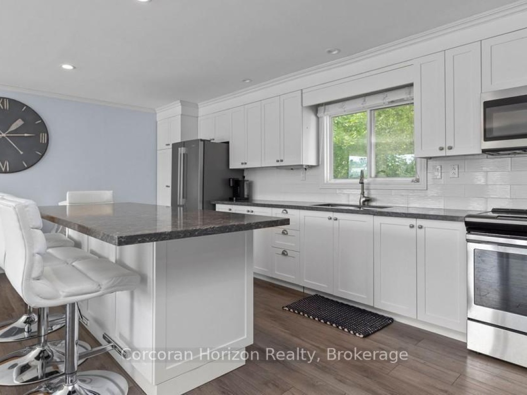 64 Wolverine Beach Road, Georgian Bay